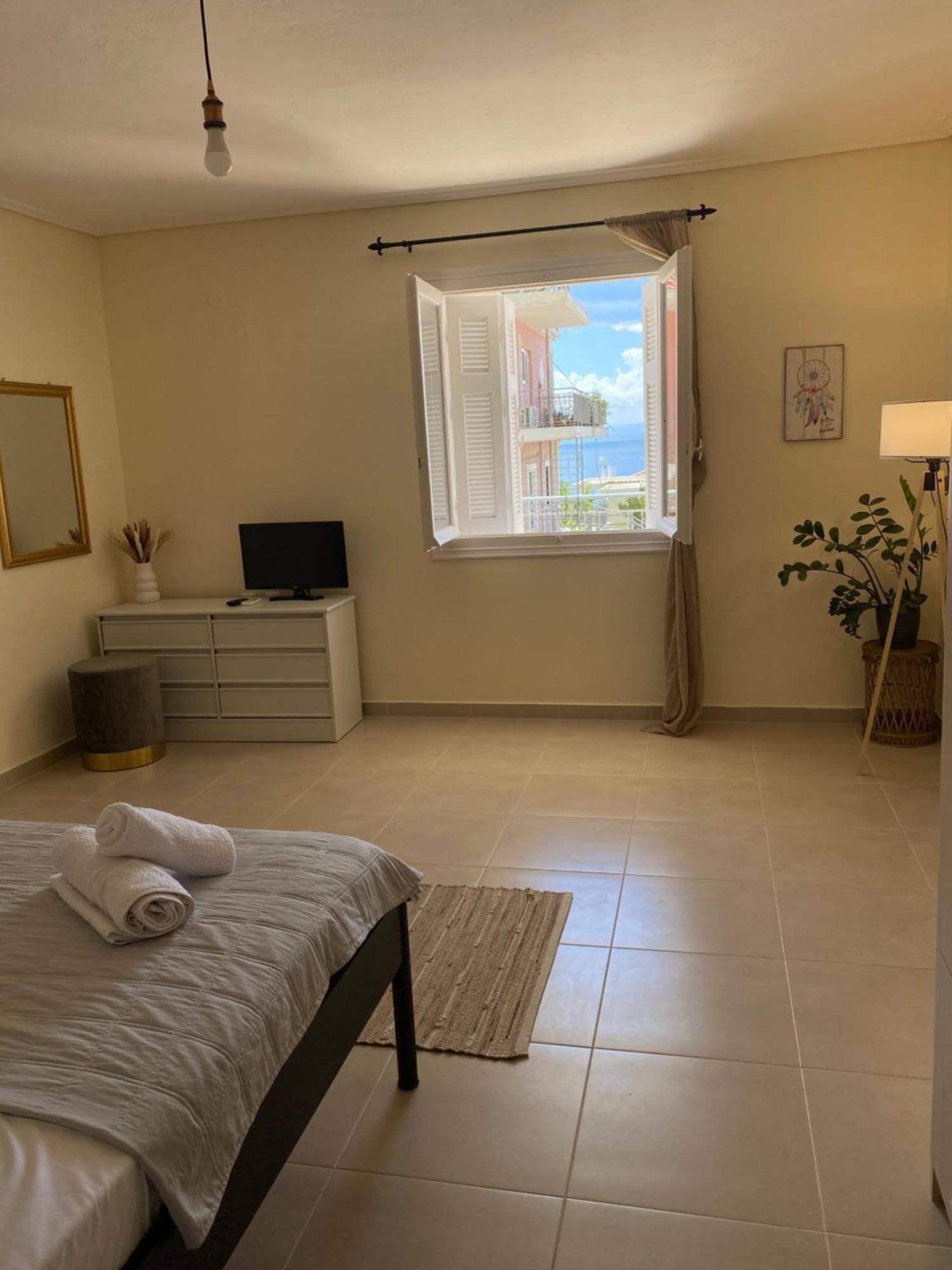 Coastal Haven Apartment Kalamata Exterior foto